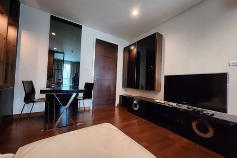 Studio in the Condo in Watthana, Bangkok, Thailand  № 161131 - photo 3