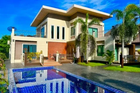Casa de 5 dormitorios en Pattaya, Tailandia № 211984 - foto 6