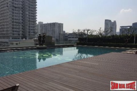Apartment in Bangkok, Thailand 1 bedroom № 192908
