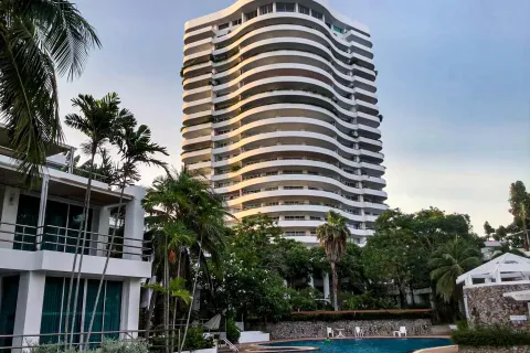 Penthouse in Klaeng, Thailand 4 bedrooms № 162029 - photo 2