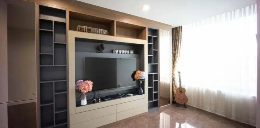 Condo in Pathum Wan, Bangkok, Thailand, 2 bedrooms  № 162030