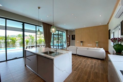 House in Hua Hin, Thailand 3 bedrooms № 168135 - photo 9