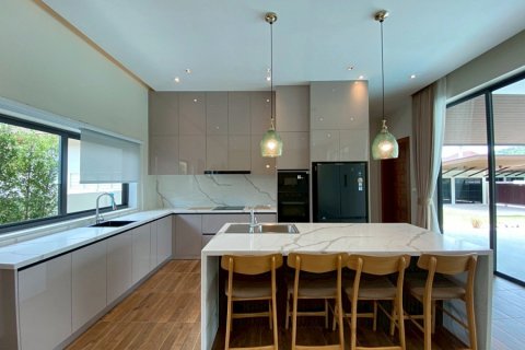 House in Hua Hin, Thailand 3 bedrooms № 168135 - photo 12