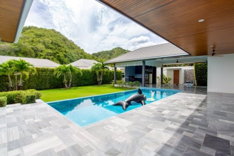 House in Hua Hin, Thailand 3 bedrooms № 168137 - photo 2