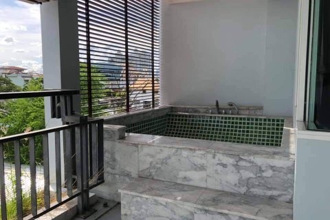 Студия в кондо в Клонг Тоэй, Бангкок, Таиланд № 150204 - фото 8