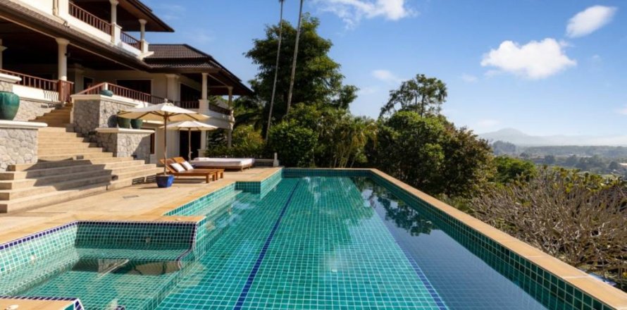 Villa in Bang Tao, Thailand 6 bedrooms № 155286