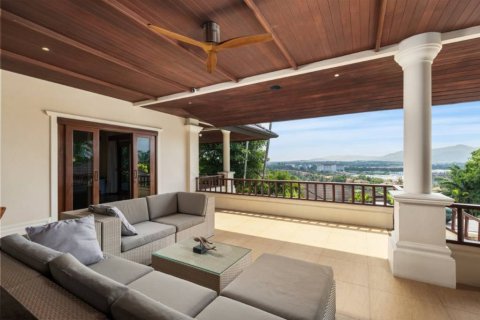 Villa in Bang Tao, Thailand 6 bedrooms № 155286 - photo 6