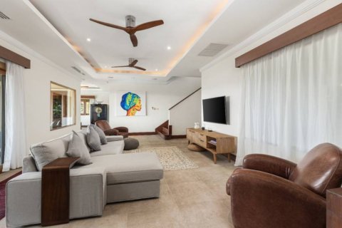 Villa in Bang Tao, Thailand 6 bedrooms № 155286 - photo 5