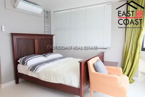 Condominio de 2 dormitorios en Jomtien Beach, Pattaya, Tailandia № 212700 - foto 8