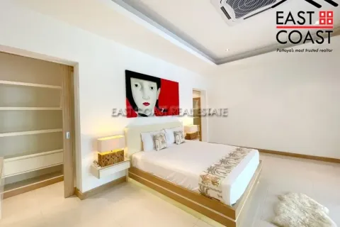 Casa de 3 dormitorios en Pattaya, Tailandia № 212698 - foto 10