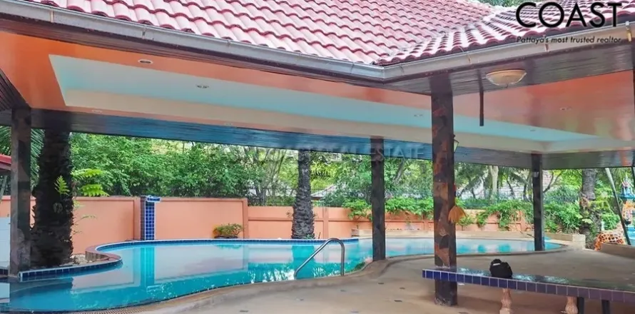 Casa de 3 dormitorios en Pattaya, Tailandia № 212702