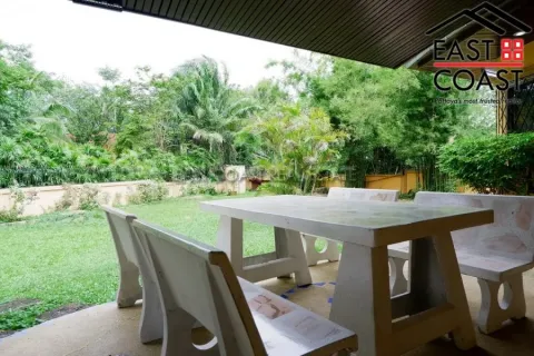 Casa de 3 dormitorios en Pattaya, Tailandia № 212702 - foto 12