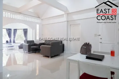 Casa de 3 dormitorios en Pattaya, Tailandia № 212702 - foto 3