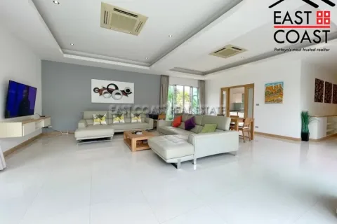 Casa de 3 dormitorios en Pattaya, Tailandia № 212697 - foto 25