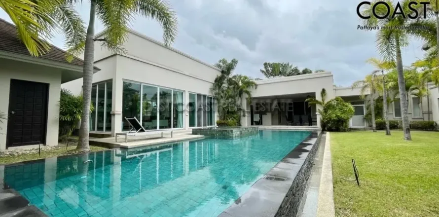 Casa de 3 dormitorios en Pattaya, Tailandia № 212697
