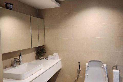 Студия в кондо в Банг Раке, Бангкок, Таиланд № 139019 - фото 7