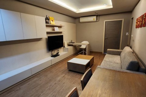 Студия в кондо в Банг Раке, Бангкок, Таиланд № 139019 - фото 2