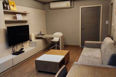Студия в кондо в Банг Раке, Бангкок, Таиланд № 139019 - фото 3