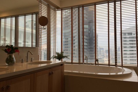 Condo in Bangkok, Thailand, 4 bedrooms  № 144054 - photo 25