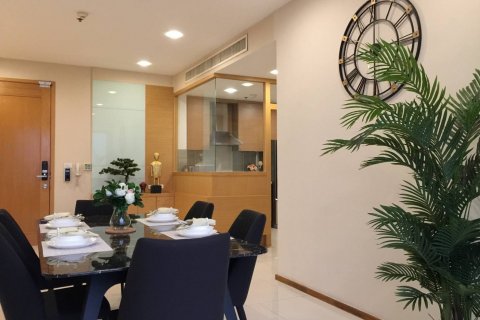 Condo in Bangkok, Thailand, 4 bedrooms  № 144054 - photo 8