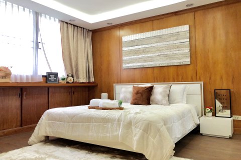 Condo in Bangkok, Thailand, 2 bedrooms  № 144051 - photo 3