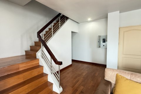 Condo à Yan Nawa, Bangkok, Thaïlande, 2 chambres  № 163402 - photo 16