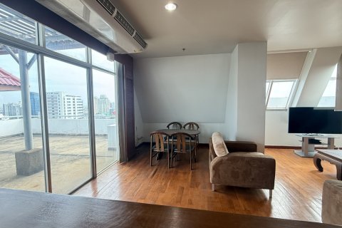 Condo à Yan Nawa, Bangkok, Thaïlande, 2 chambres  № 163402 - photo 2