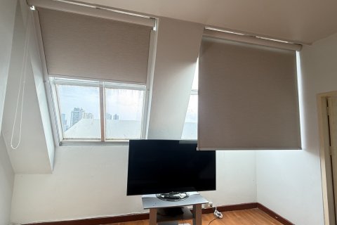 Condo à Yan Nawa, Bangkok, Thaïlande, 2 chambres  № 163402 - photo 14