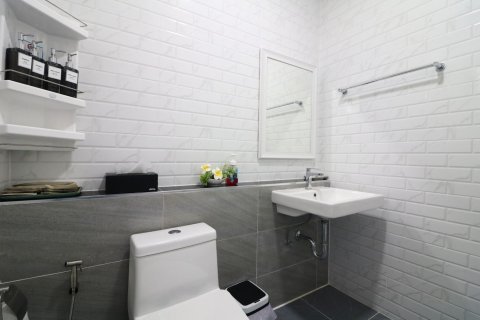 House in Khon Kaen, Thailand 3 bedrooms № 163399 - photo 27