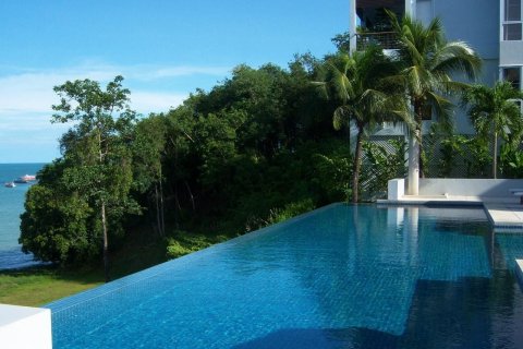 Penthouse in Pa Klok, Thailand 2 bedrooms № 146161 - photo 10