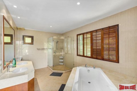 Вилла в Камале, Таиланд с 7 спальнями  № 156769 - фото 14