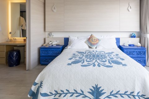 Condo in Phuket, Thailand, 2 bedrooms  № 140826 - photo 14