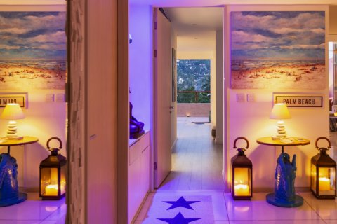 Condo in Phuket, Thailand, 2 bedrooms  № 140826 - photo 1