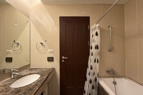Кондоминиум с 1 спальней в Ваттхане, Бангкок, Таиланд № 201303 - фото 3
