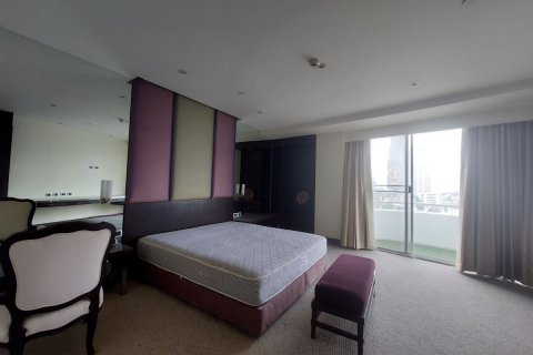 Condo in Khlong San, Bangkok, Thailand, 2 bedrooms  № 134001 - photo 23