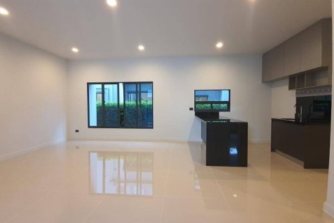 Condo à Bang Bon, Bangkok, Thaïlande, 5 chambres  № 133997 - photo 6