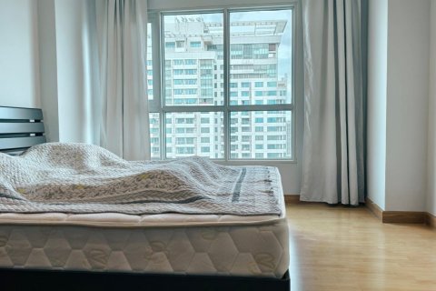 Condo in Khlong Toei, Bangkok, Thailand, 2 bedrooms № 164588 - photo 13