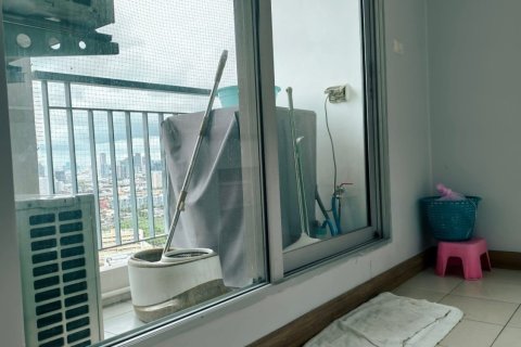 Condo in Khlong Toei, Bangkok, Thailand, 2 bedrooms № 164588 - photo 8