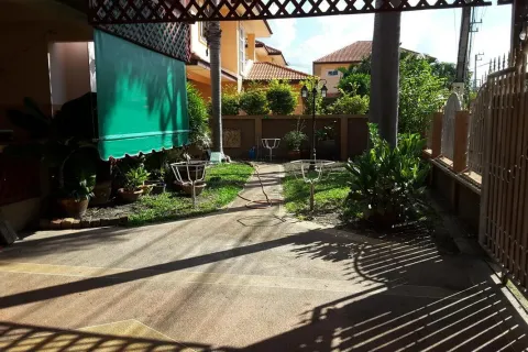 House in Udon Thani, Thailand 3 bedrooms № 164587 - photo 3