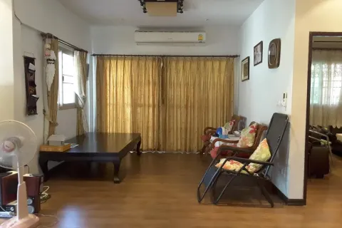 House in Udon Thani, Thailand 3 bedrooms № 164587 - photo 7