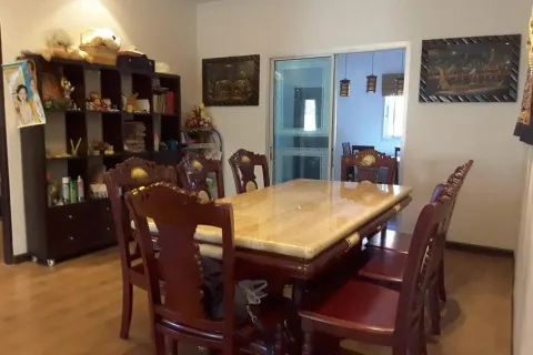 House in Udon Thani, Thailand 3 bedrooms № 164587 - photo 6