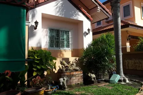 House in Udon Thani, Thailand 3 bedrooms № 164587 - photo 2