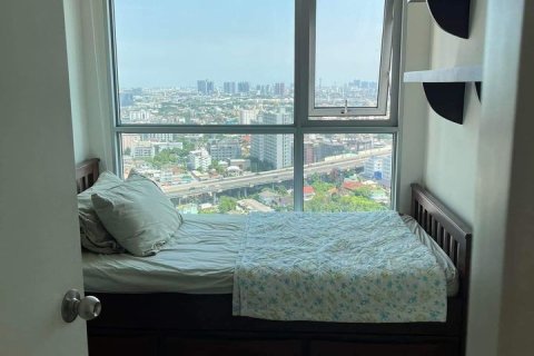 Condo in Bangkok, Thailand, 2 bedrooms  № 157697 - photo 4