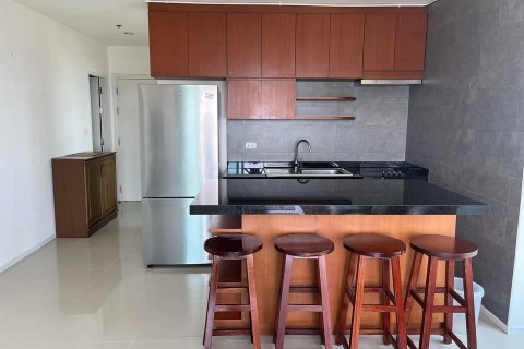 Condo in Bangkok, Thailand, 2 bedrooms  № 157697 - photo 3