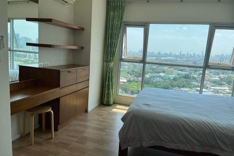 Condo in Bangkok, Thailand, 2 bedrooms  № 157697 - photo 5