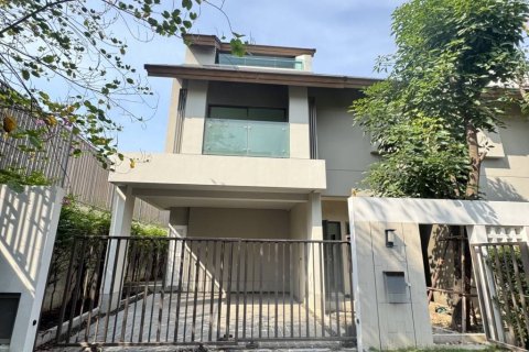 Maison à Bangkok, Thaïlande 3 chambres № 158732