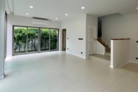 Дом в Бангкоке, Таиланд с 3 спальнями  № 158732 - фото 4