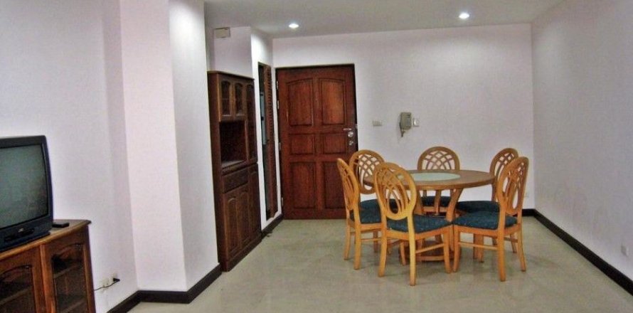 Condo in Watthana, Bangkok, Thailand, 2 bedrooms  № 160787