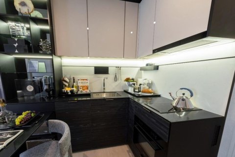 Condo in Dusit, Bangkok, Thailand, 3 bedrooms  № 160791 - photo 2