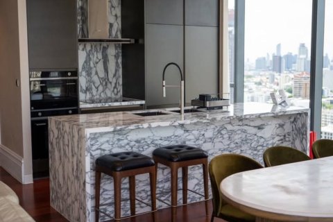 Кондоминиум с 3 спальнями в Ваттхане, Бангкок, Таиланд № 160790 - фото 3